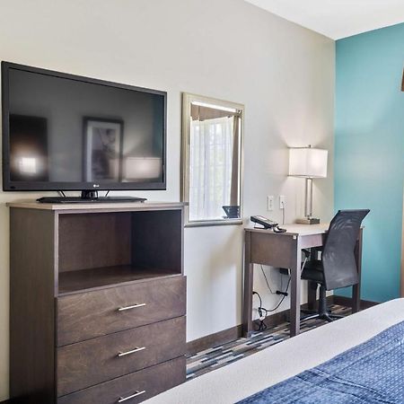 Blue Water Inn & Suites BW Signature Collection Sneads Ferry Bagian luar foto
